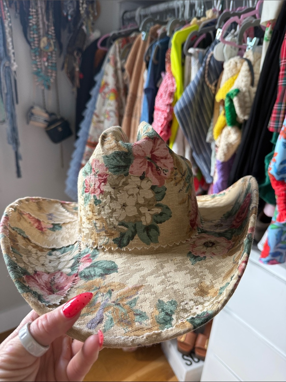 Floral Beige Women’s Hat - Stylish Rose Pattern